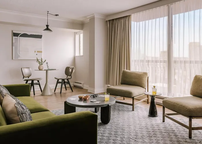 Sunset Inn and Suites