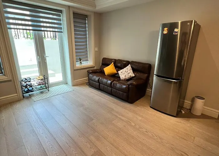 Private Rooms In Vancouver West