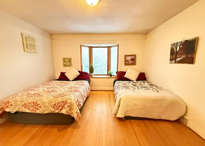 Vancouver Bungalow - Near Ubc, Downtown & Kitsilano Beach