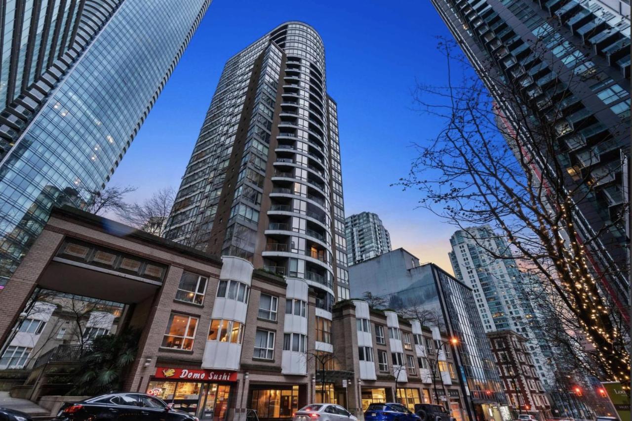 Robson & Granville Luxury Apartment *