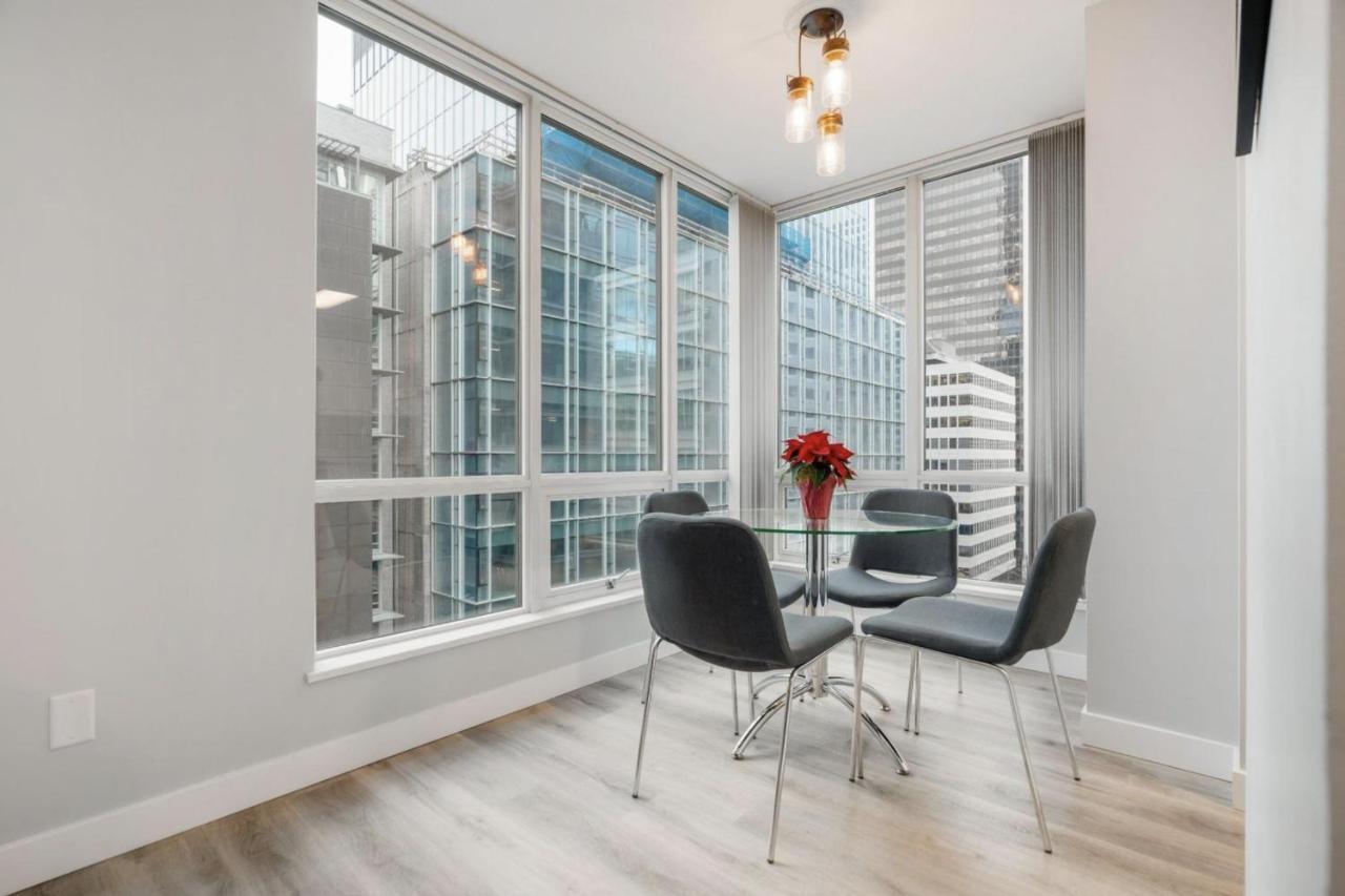 Robson & Granville Luxury Apartment