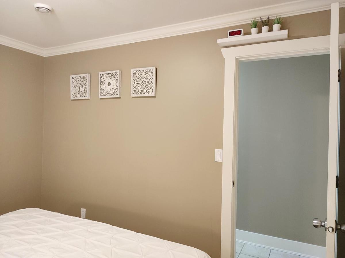 Private W King Bed, Ground Level, Naturally Bright Gasthof *