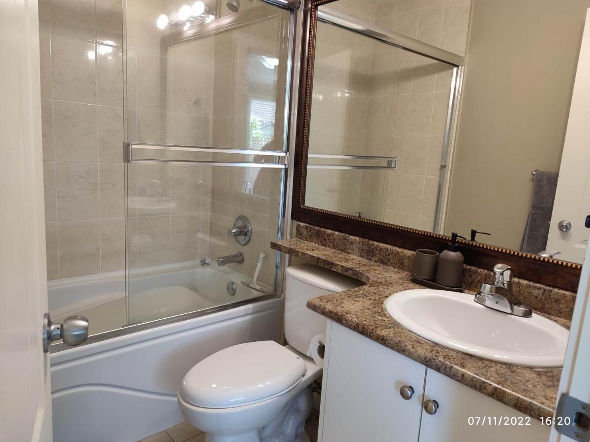 Gasthof Private W King Bed, Ground Level, Naturally Bright *