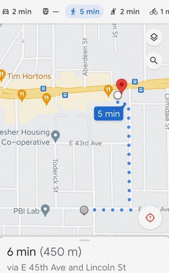 Private W King Bed, Ground Level, Naturally Bright Gasthof Vancouver