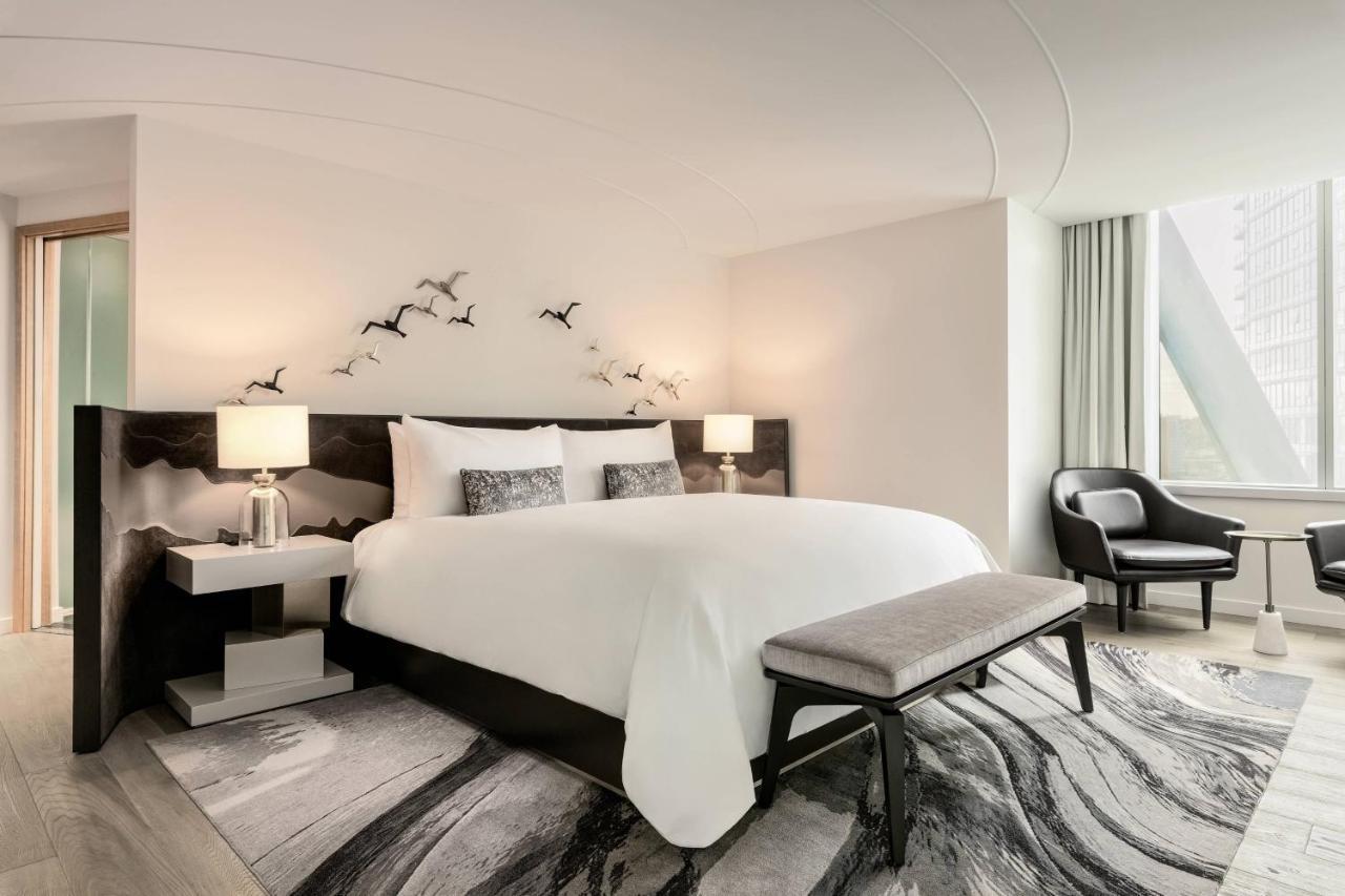 Jw Marriott Parq Hotel