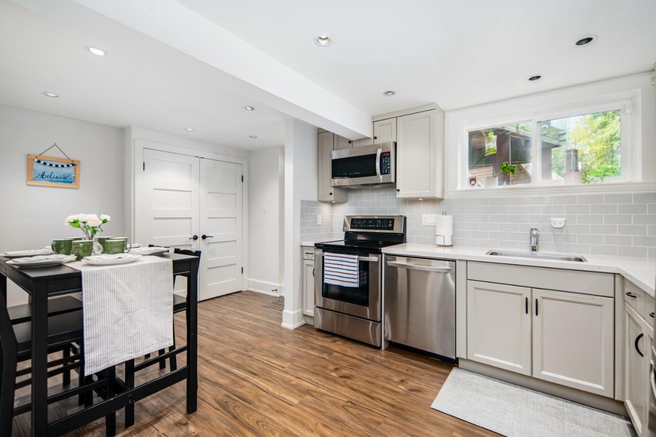 Gorgeous 4 Bedroom Garden Level At West & Ubc