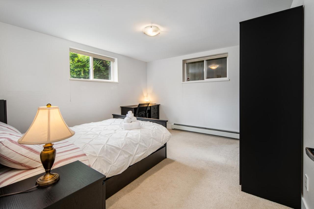 Gorgeous 4 Bedroom Garden Level At West & Ubc Vancouver