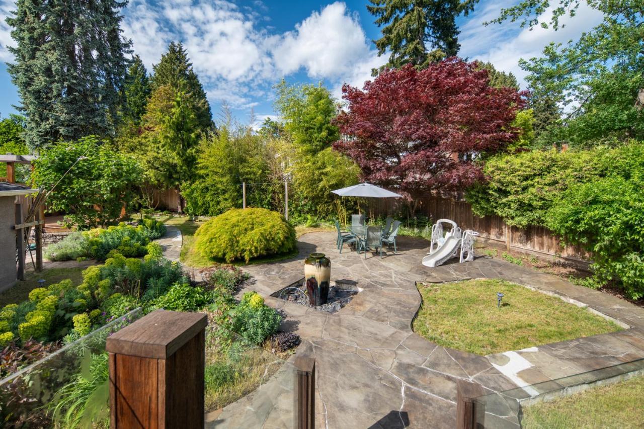 Gorgeous 4 Bedroom Garden Level At West & Ubc *