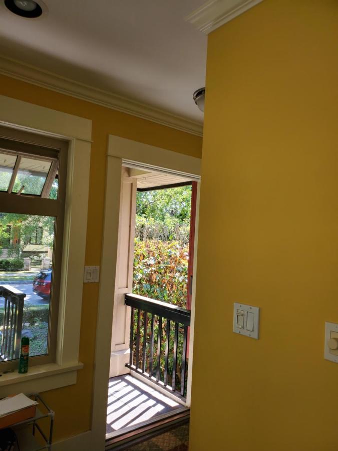 Guest house Elegant, Sunny Modern With Skylights - Kitsilano, *