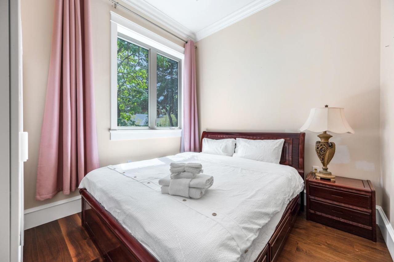 Cozy 1-bedroom Share House In The Heart Of * Vancouver