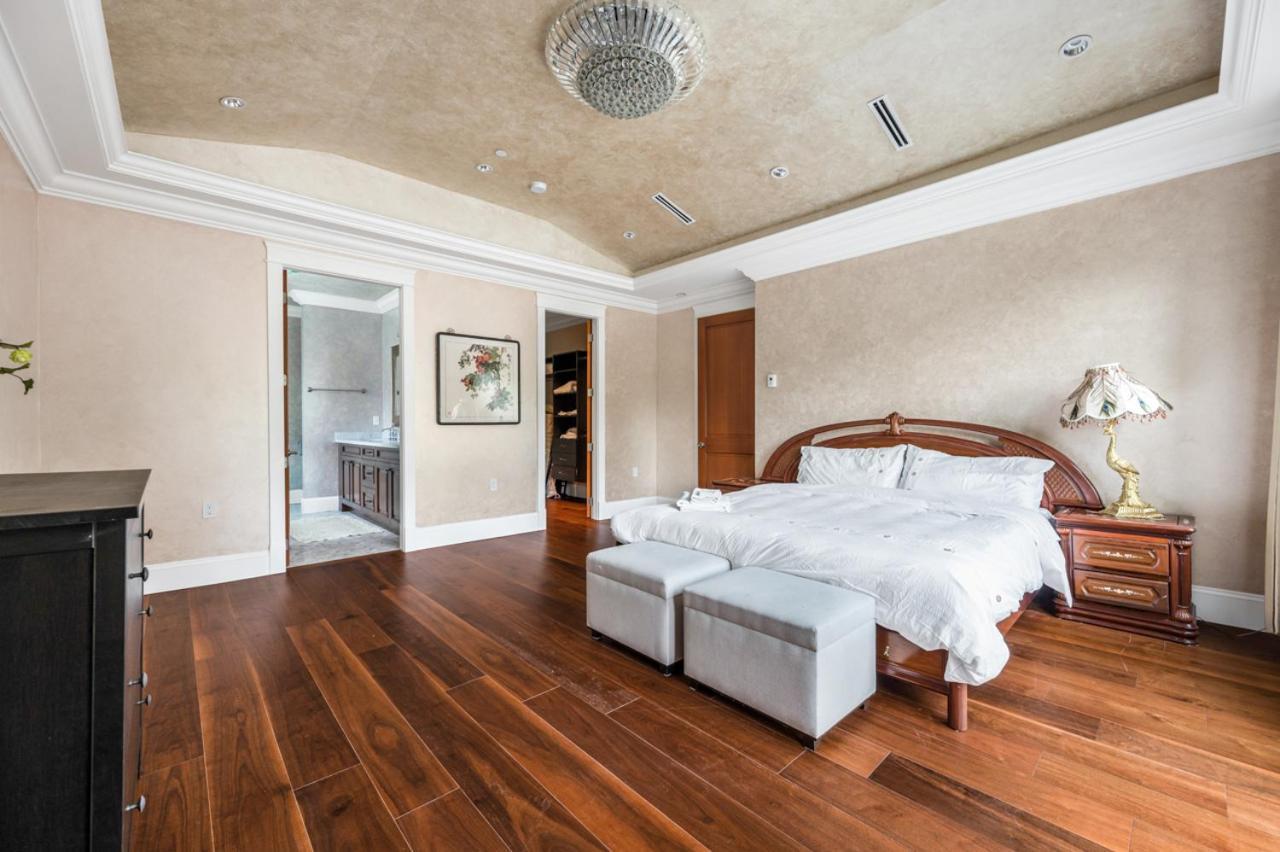 Homestay Cozy 1-bedroom Share House In The Heart Of *