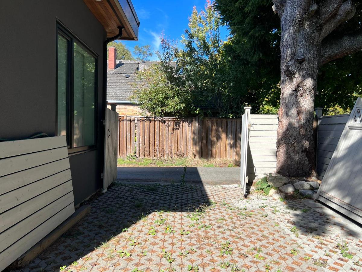 Ferienhaus Brand New Modern Laneway House *