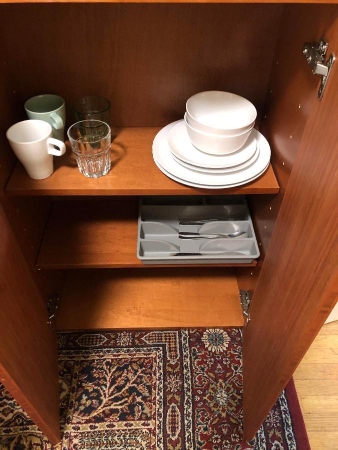 Cozy Guest Close To Downtown & Sights & 7-eleven Convenience Store Privatunterkunft
