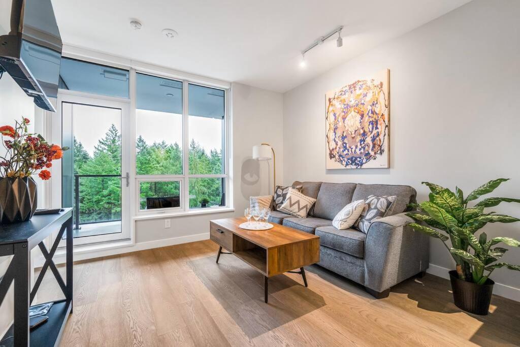 Apartment Modern Comfort At Ubc: 1br Near Campus *