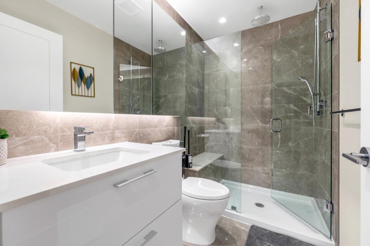 Apartment Modern Comfort At Ubc: 1br Near Campus *