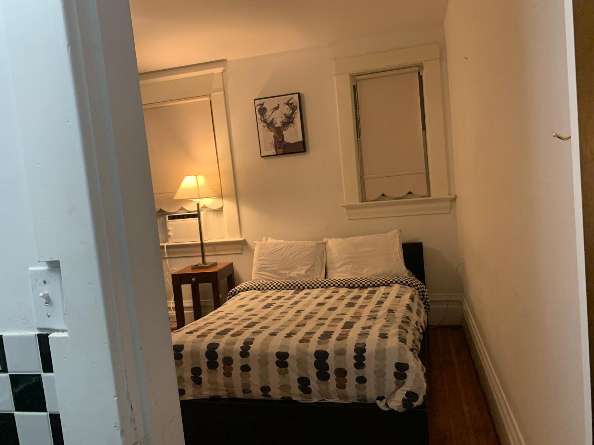 Gasthof Vancouver Guest House
