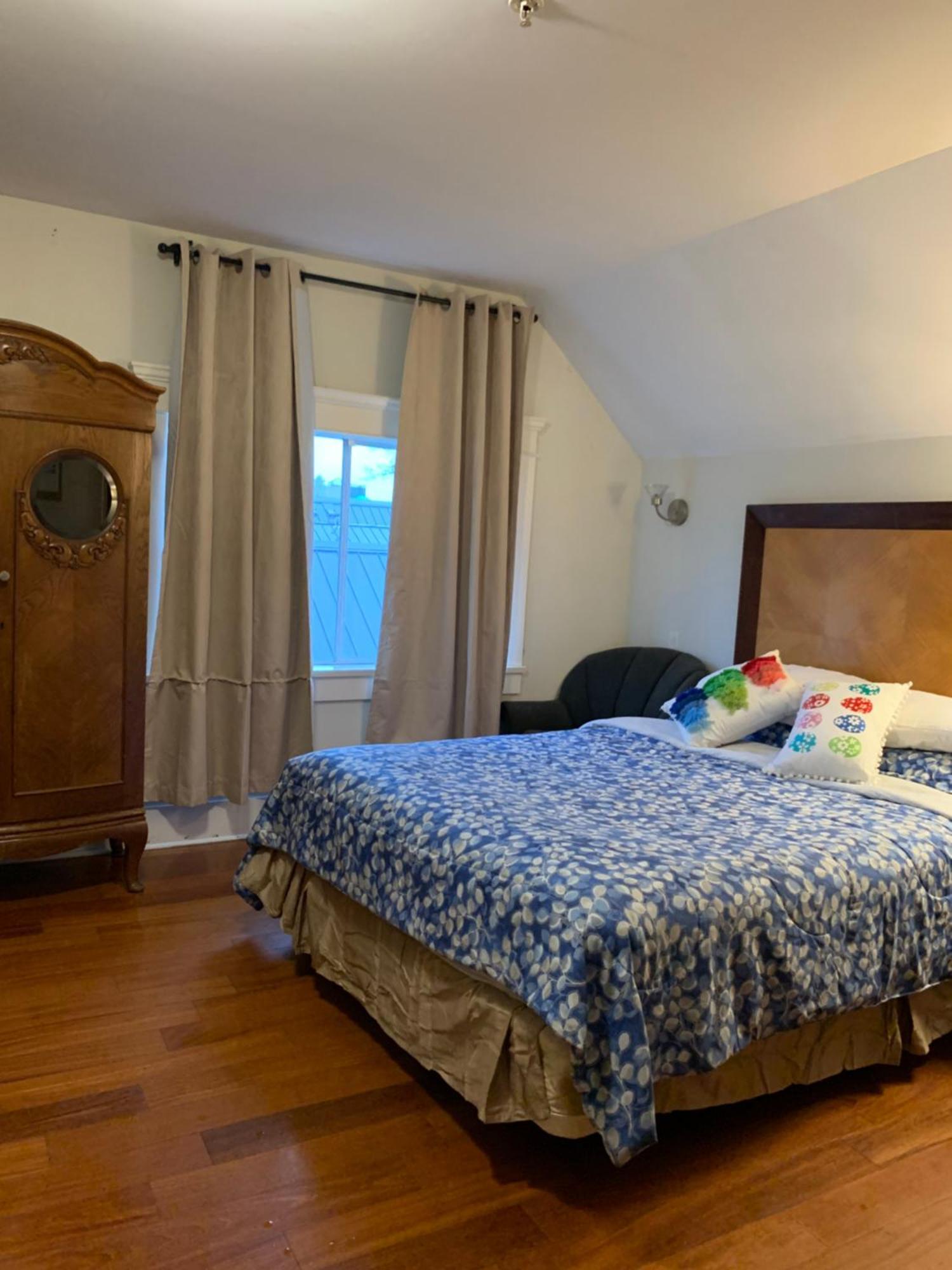 Gasthof Vancouver Guest House