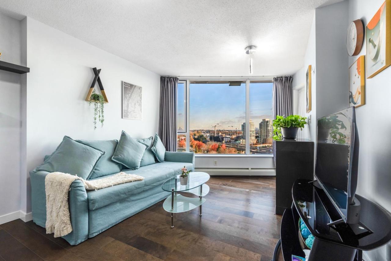 Apartment Downtown 1 Bedroom Water View *