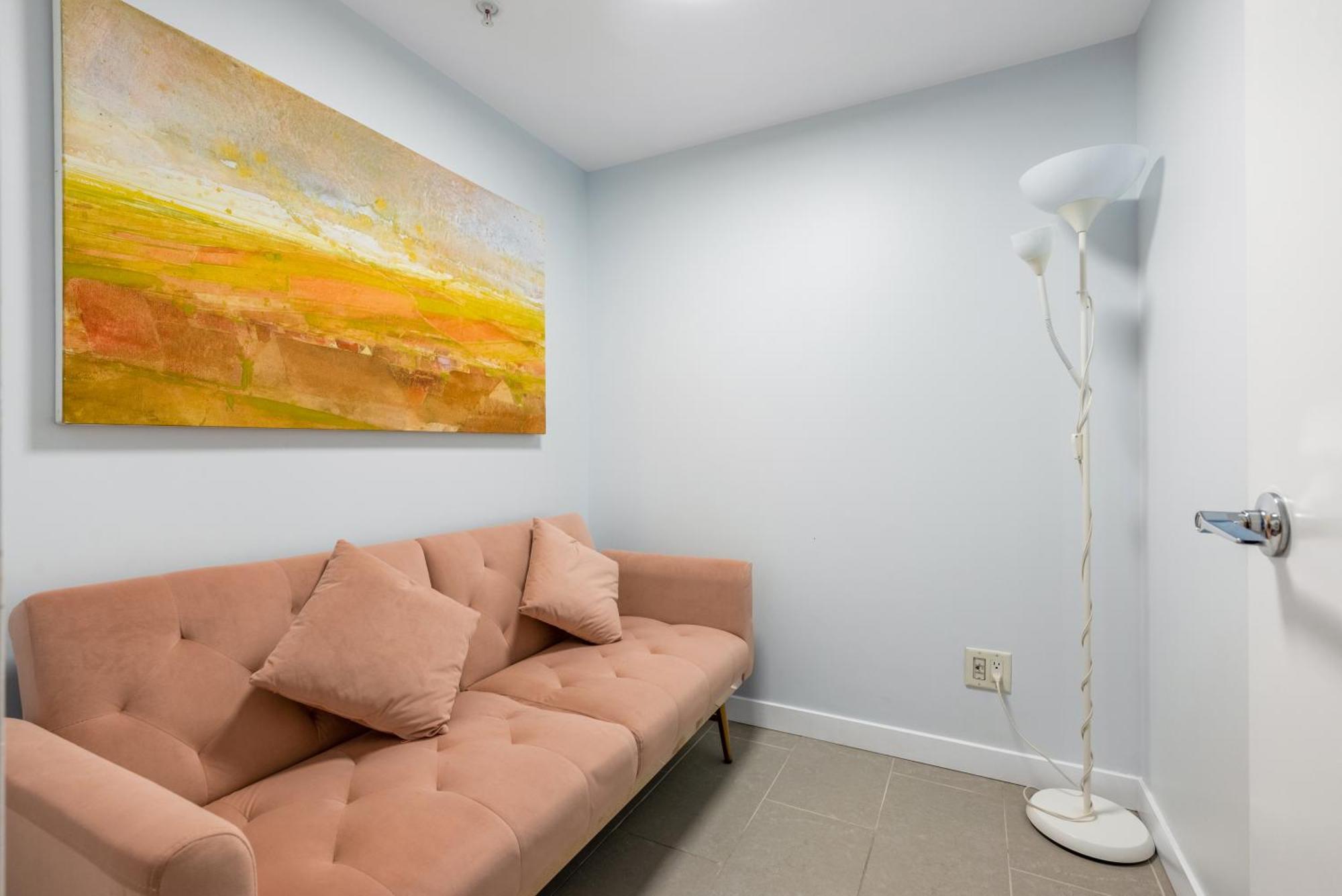 Downtown 1 Bedroom Water View