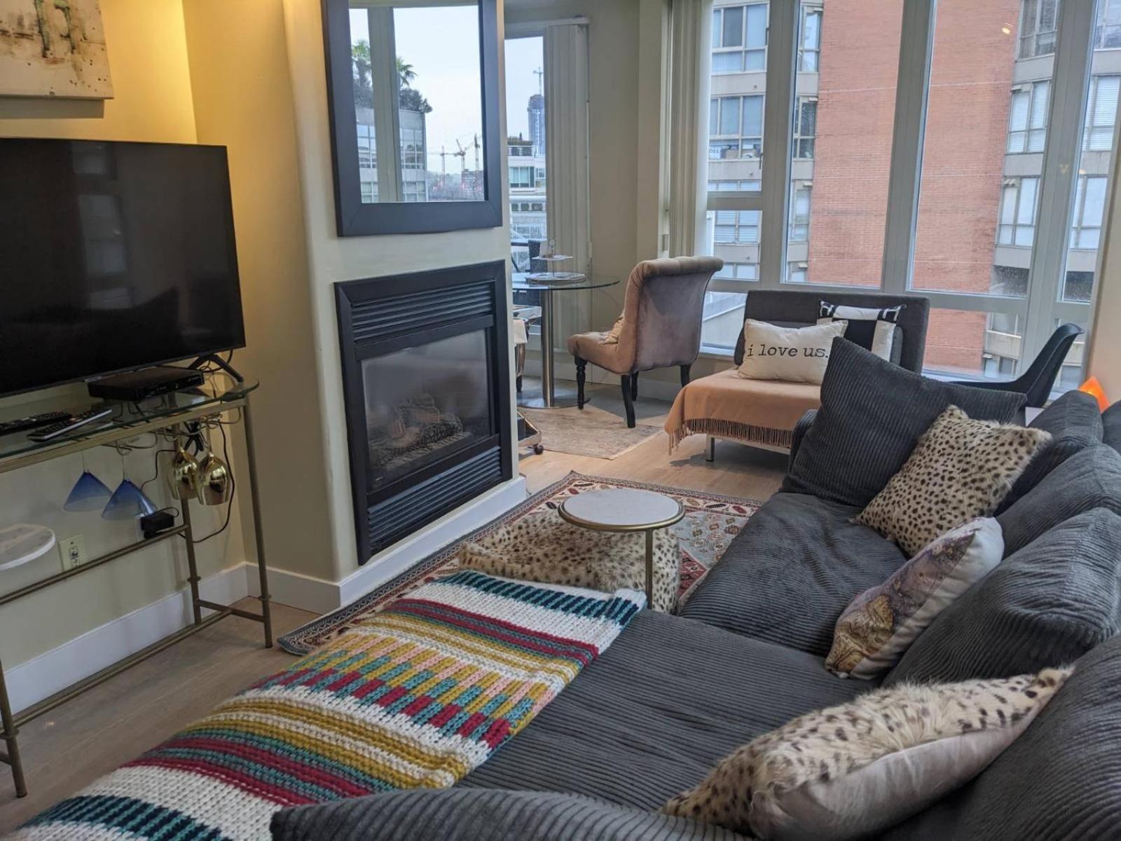 Penthouses Of Ave