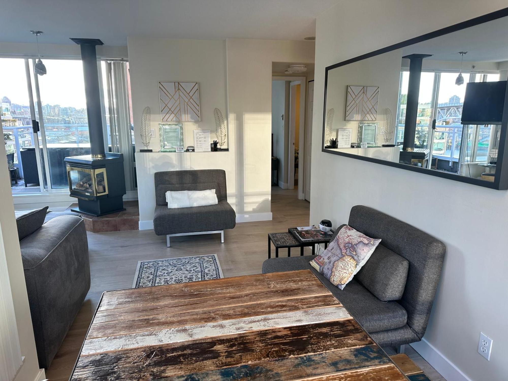 Penthouses Of Ave * Vancouver