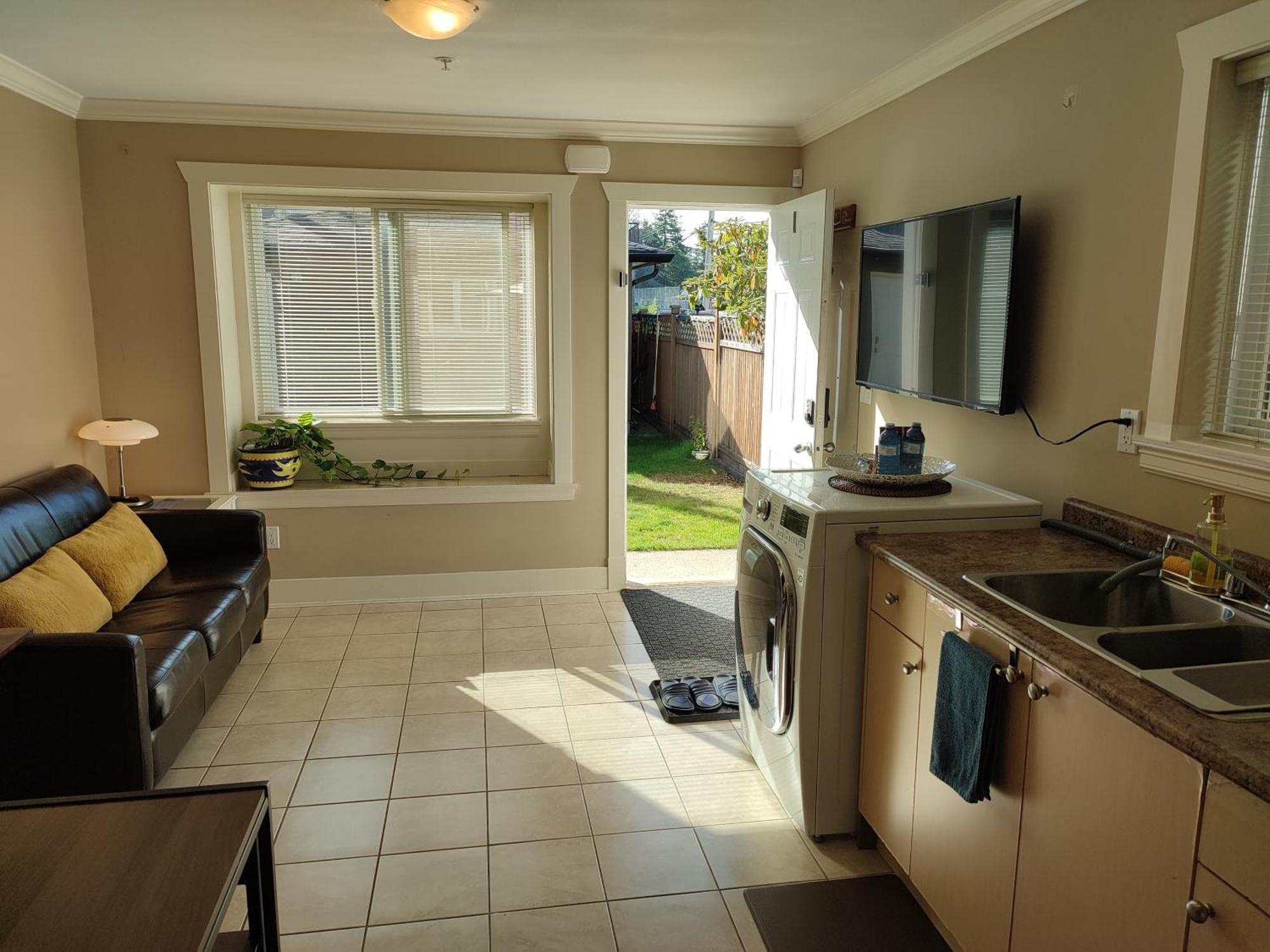 Private W King Bed, Ground Level, Naturally Bright Gasthof *