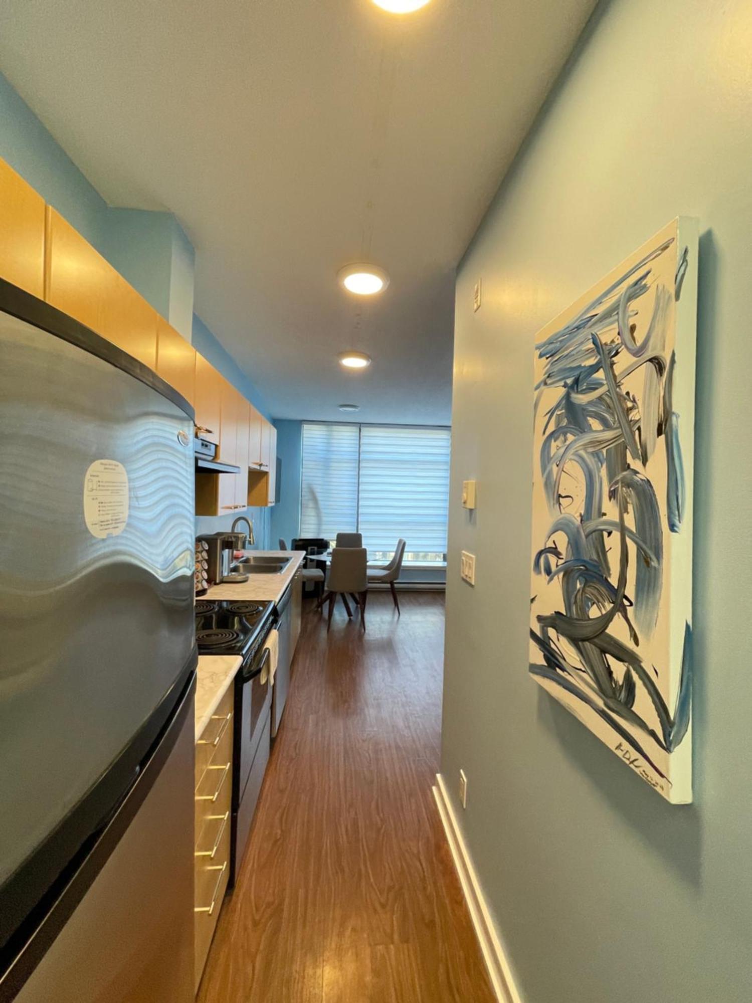 Downtown 1br At Granville Strip Near Bay