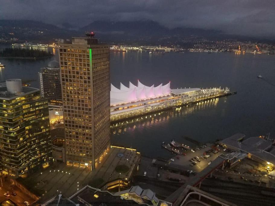 Van West Serene Retreat Close To Ubc And Downtown