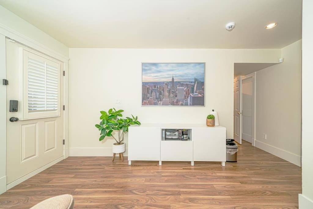 Van West Serene Retreat Close To Ubc And Downtown