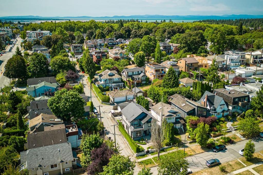 Gasthof Van West Serene Retreat Close To Ubc And Downtown Vancouver