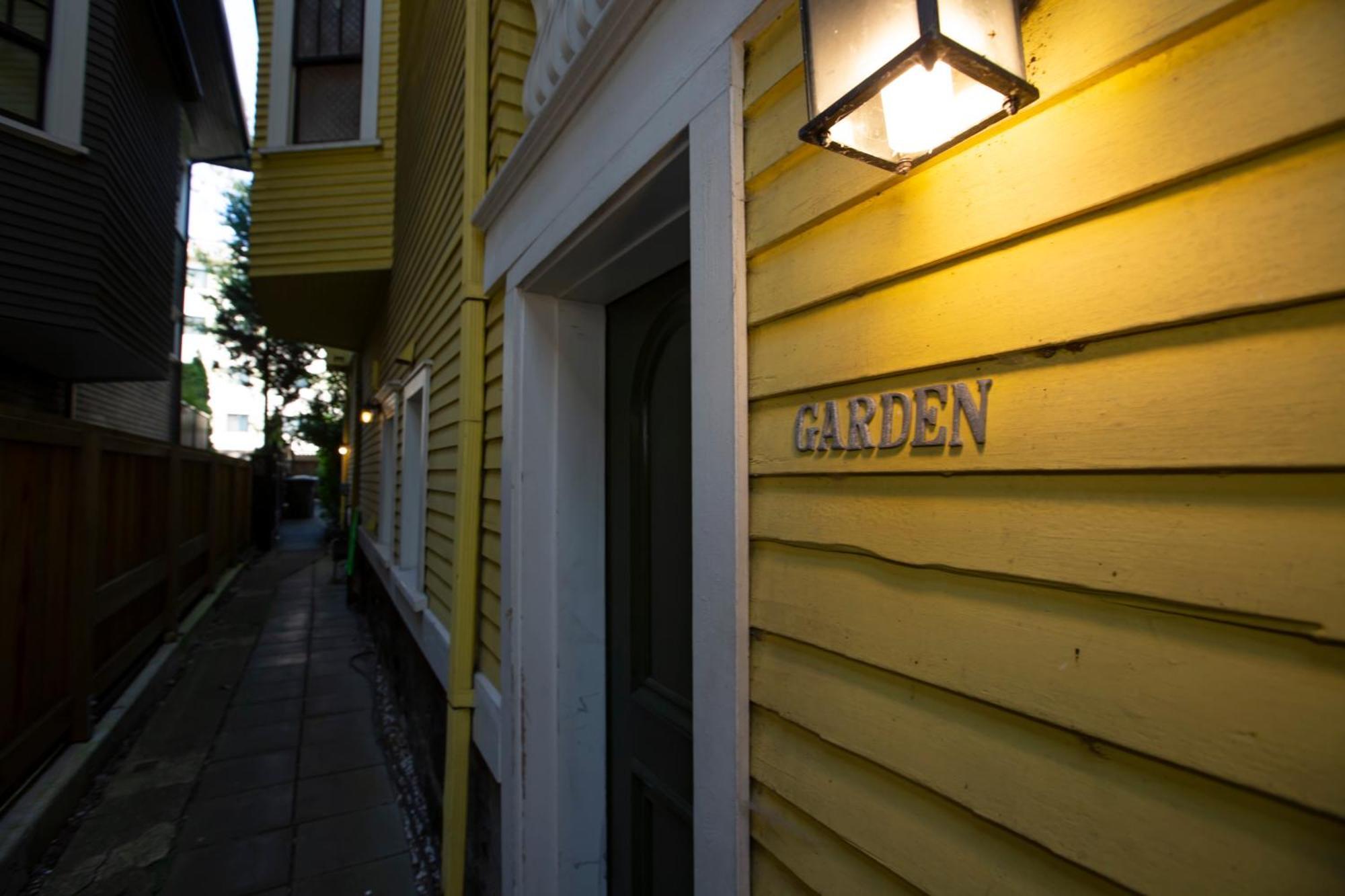 Bed & Breakfast Barclay House 4*