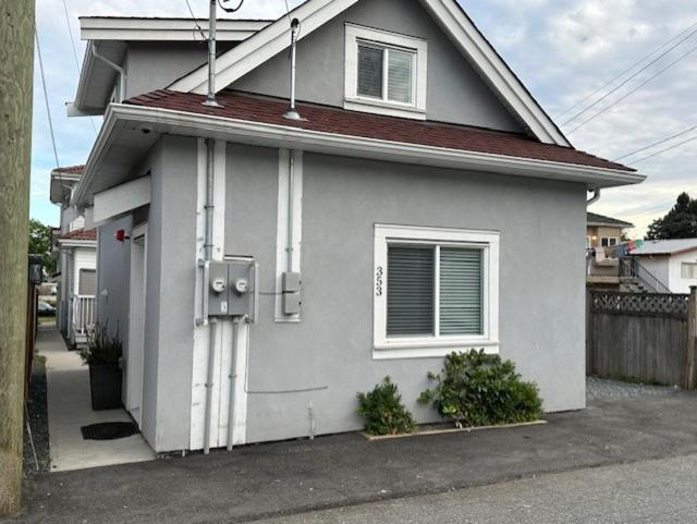 Ferienhaus Bright And Cozy Modern In - To Yvr-downtown - Free Private Parking Vancouver