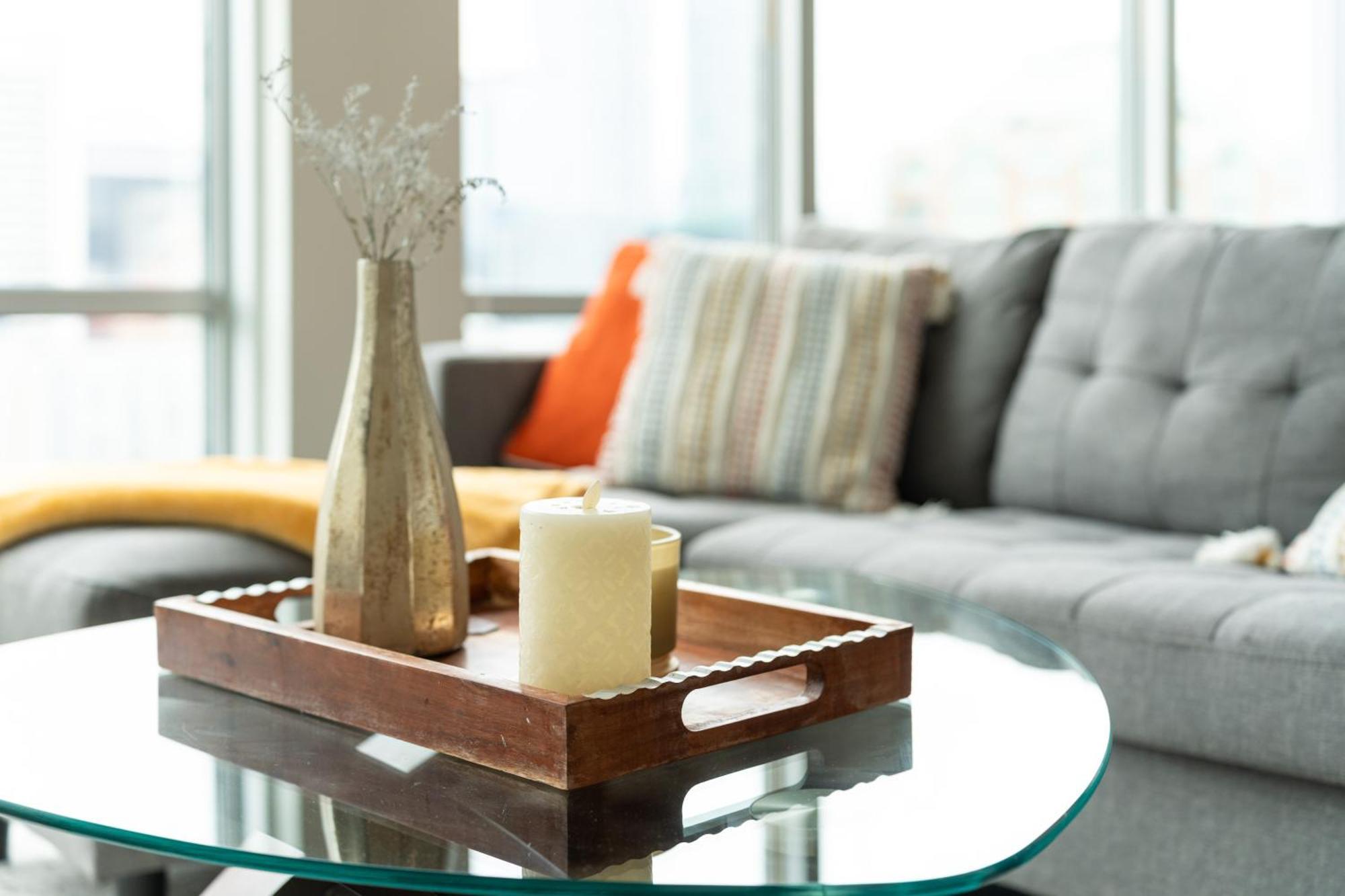 Urban Oasis 2 Bedroom With City And Mountain Views In Downtown Haven Apartment Vancouver