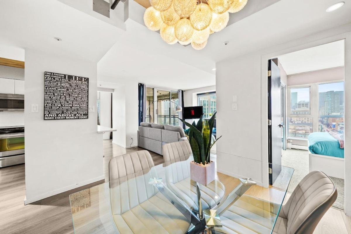 Apartment Beautiful 2 Bedroom Dt With Free Parking *