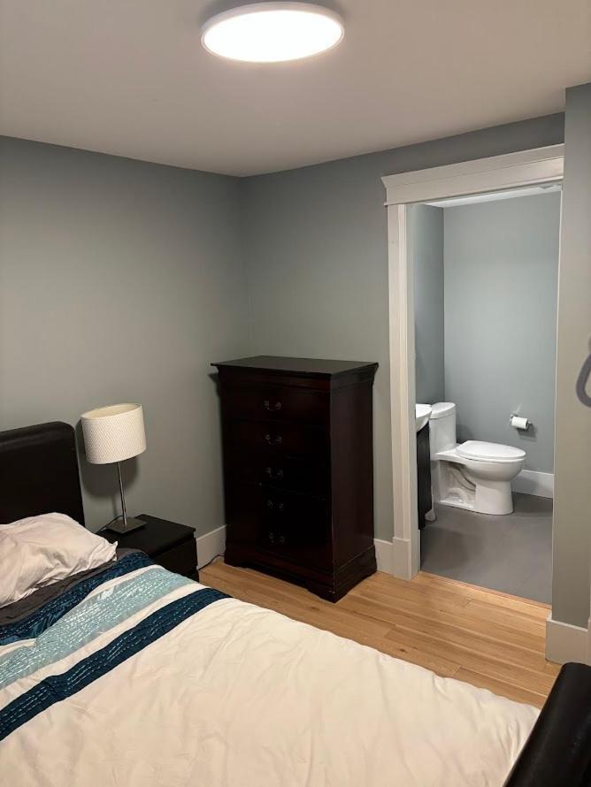 Qe Park Garden 3br 1.5ba Ferienhaus Vancouver