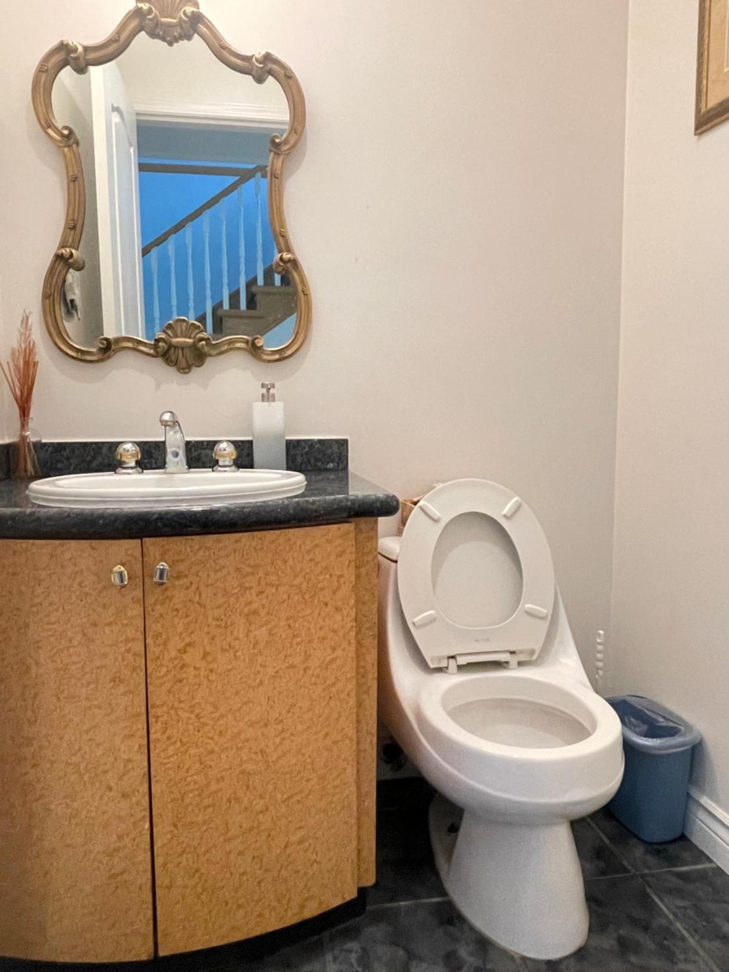 Cozy Guest Near Ubc, Downtown And Beaches Privatunterkunft