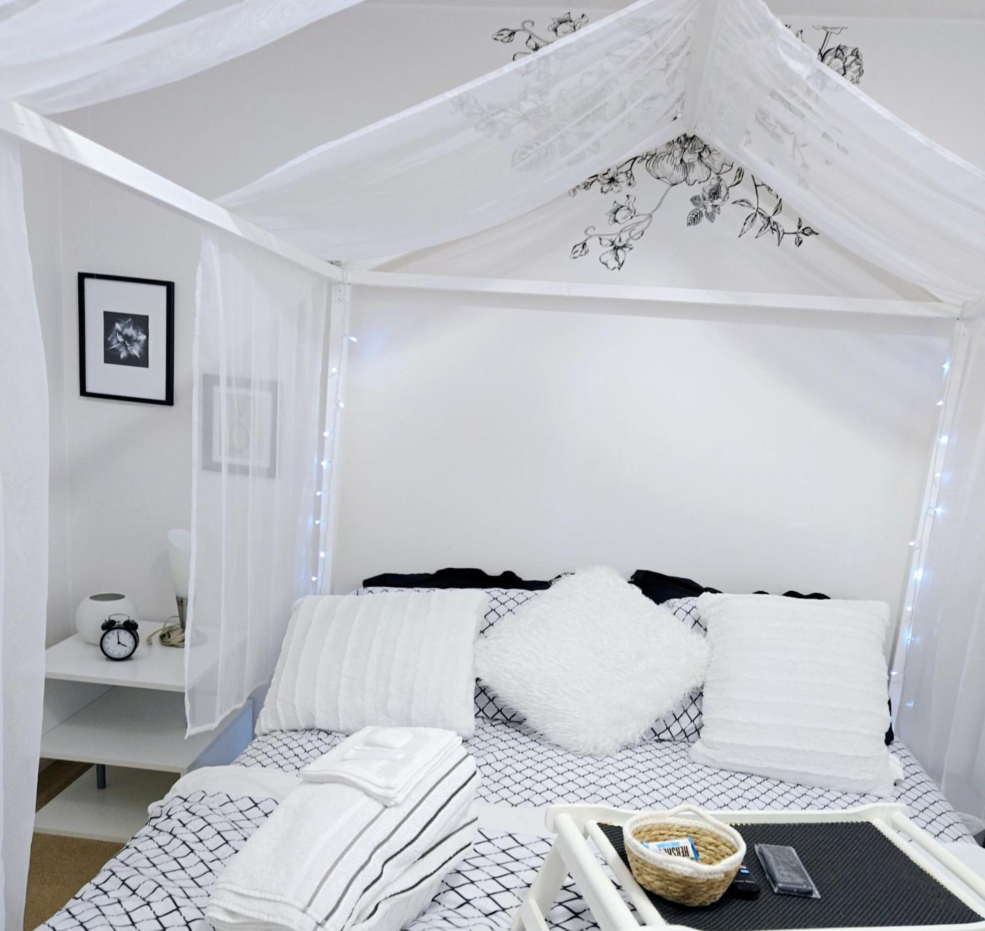 Privatunterkunft Charming With Attached Private Bath In The Heart Of Vancouver! Private Parking, Self Check-in & Just 4 Mins To Metrotown!