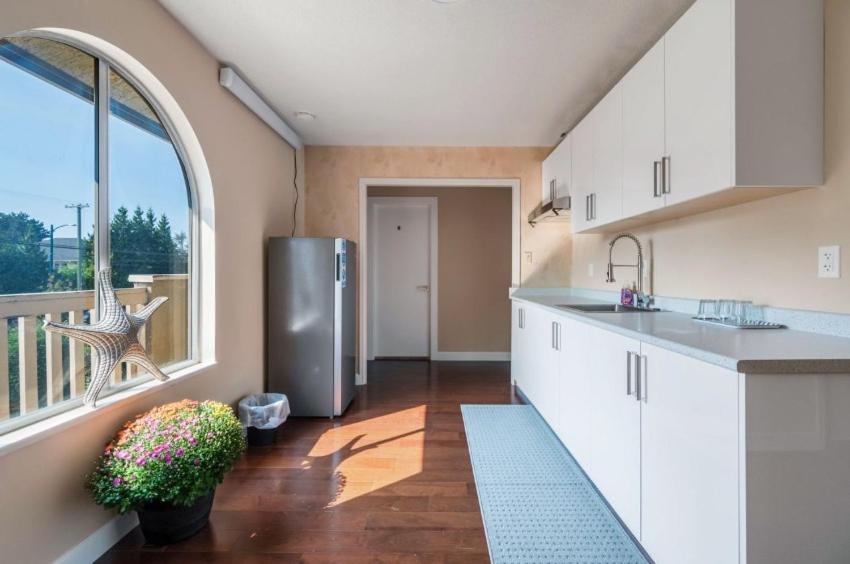 Gasthof Charming In Prime Location Vancouver