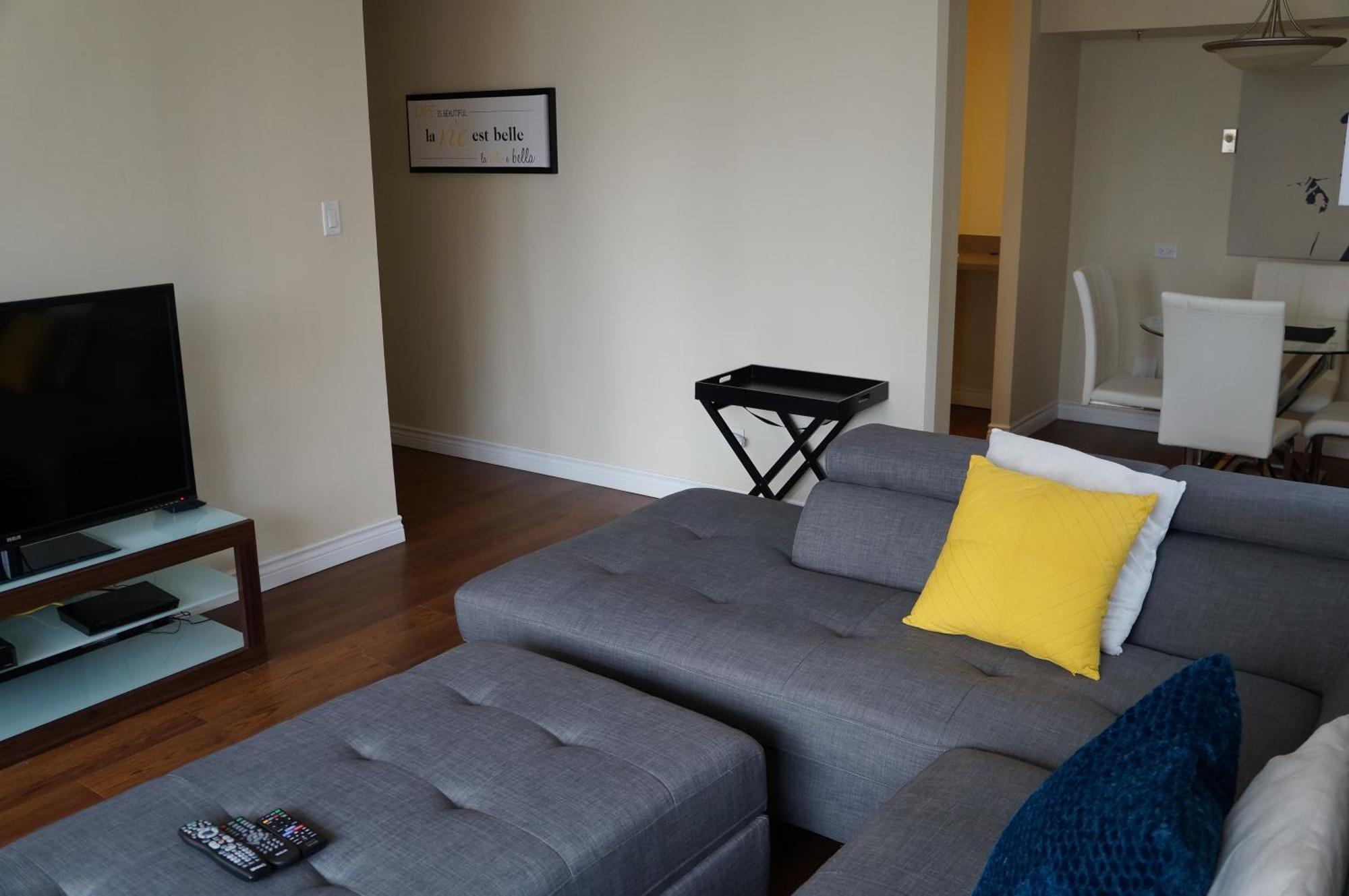 Luxury Corporate Housing: Furnished 2br Townhouse *