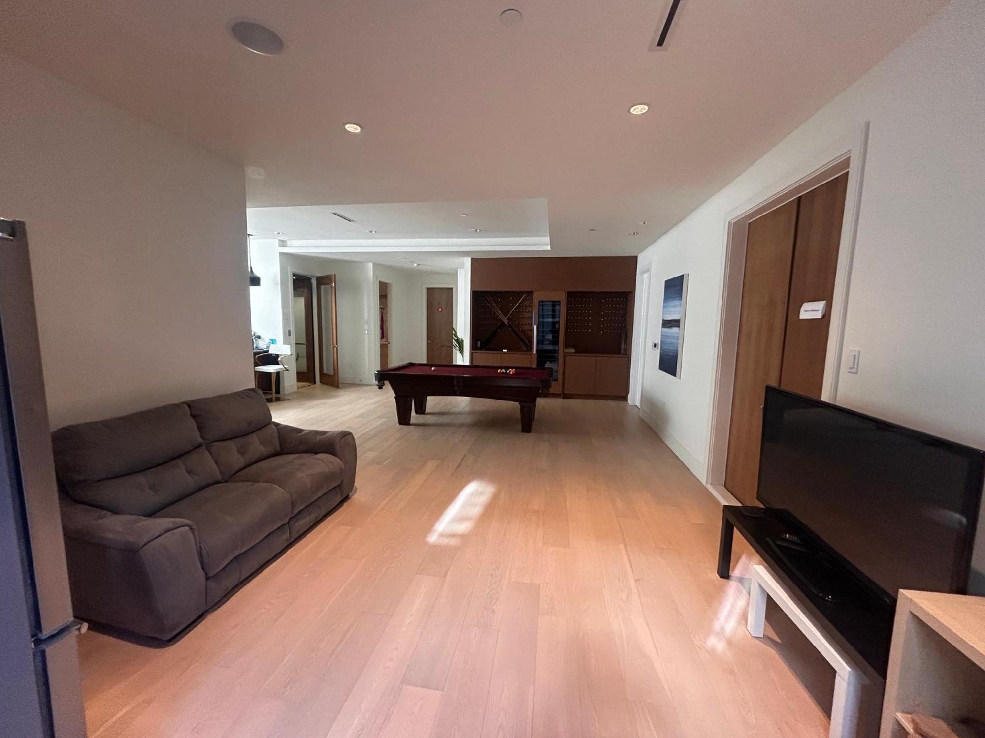 Two King Bedroom W Bath&living Vancouver