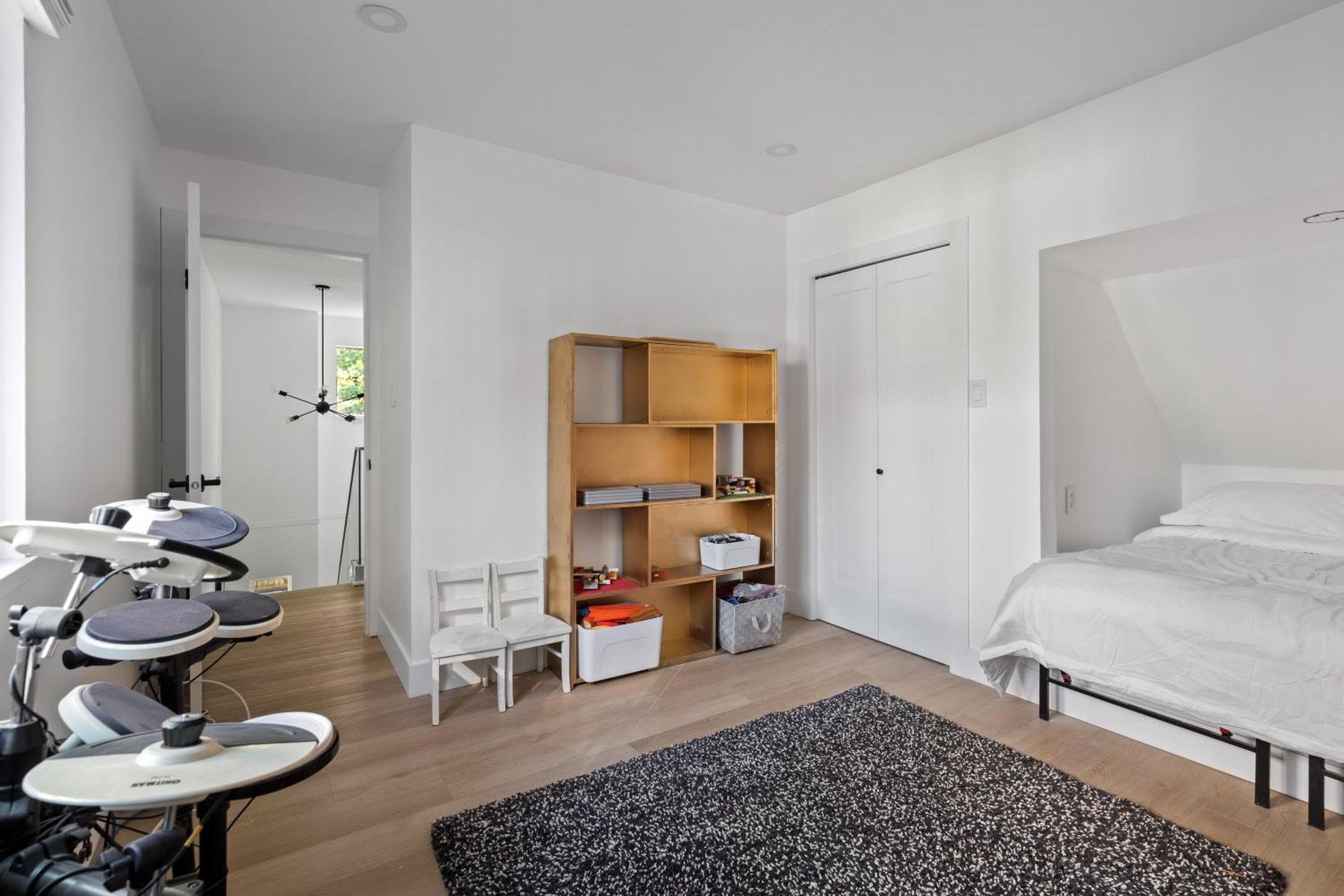 Modern Kitsilano 2 Bedroom With A Hot Tub Holiday home