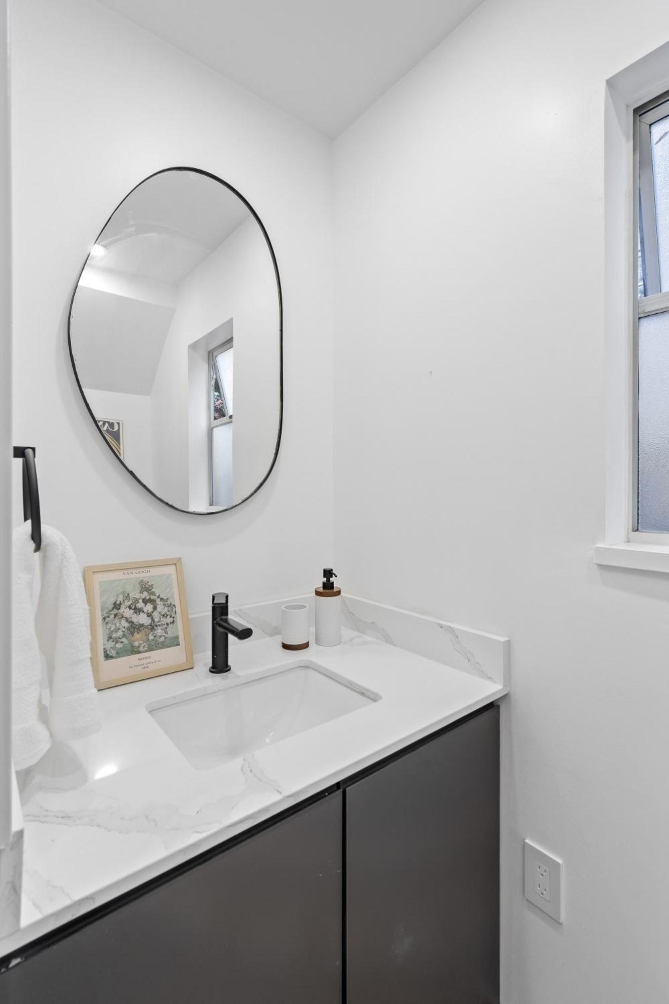 Holiday home Modern Kitsilano 2 Bedroom With A Hot Tub