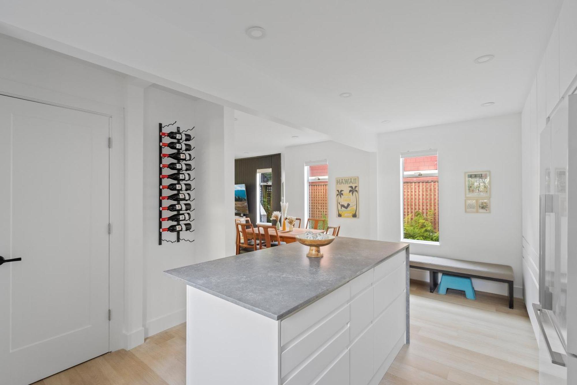 Holiday home Modern Kitsilano 2 Bedroom With A Hot Tub