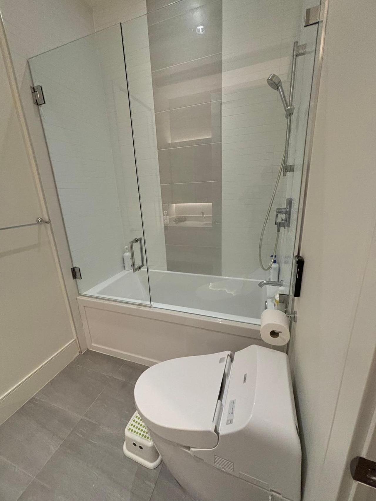 Two King Bedroom W Bath&living Vancouver