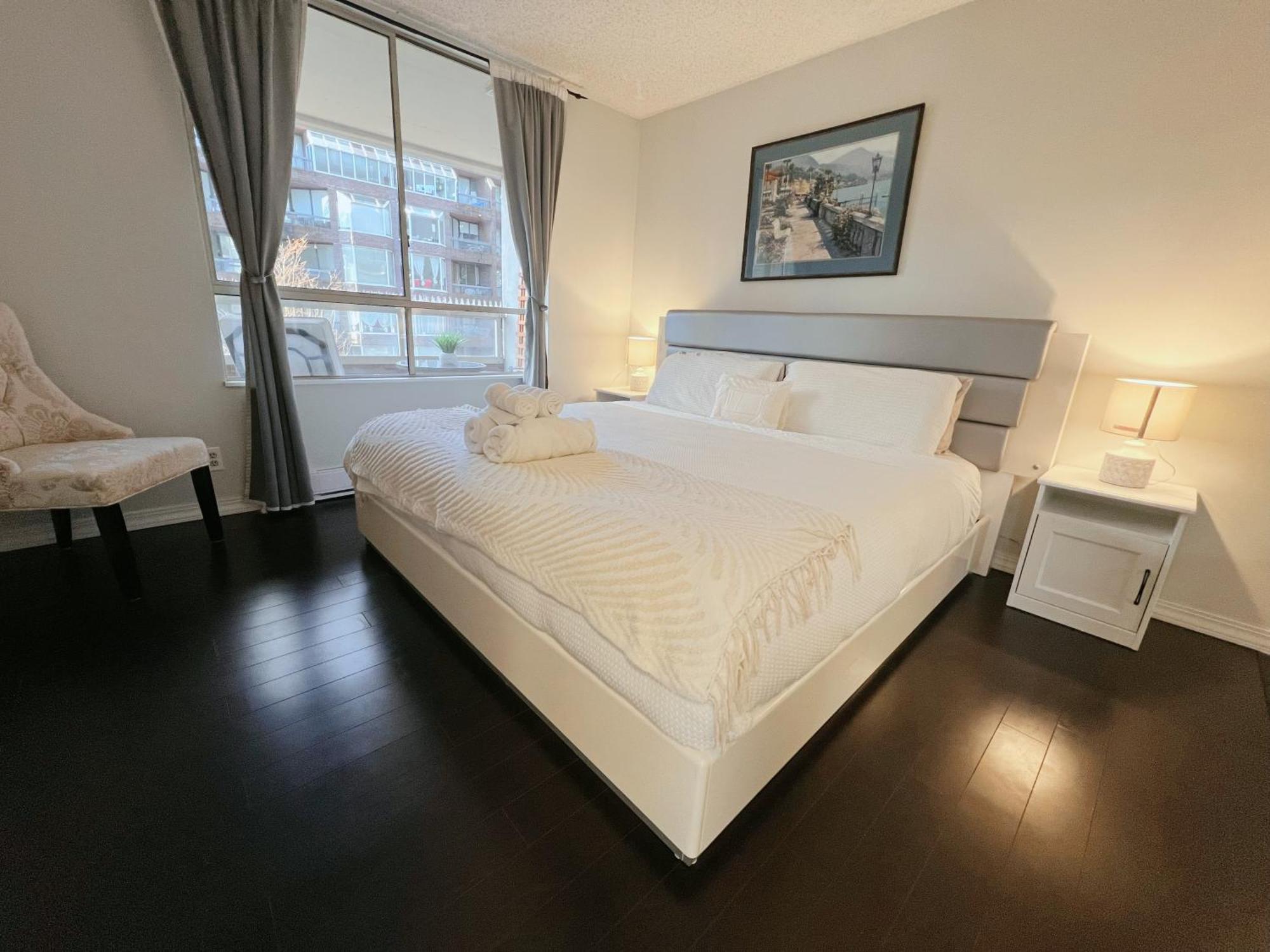 Apartment Beautiful 2 Beds Dwtn Free Parking King Bed