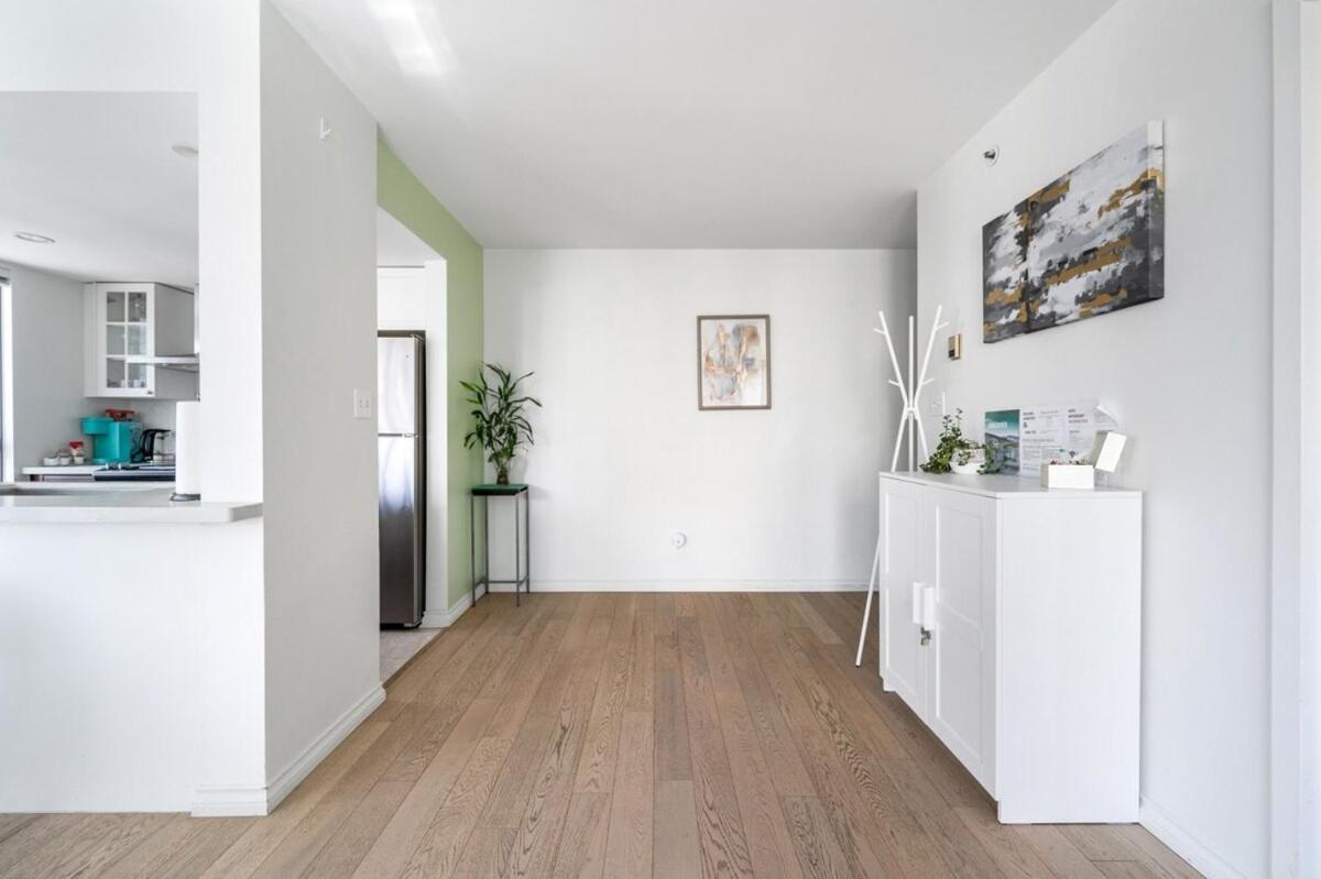 Vacation Downtown Apartment *