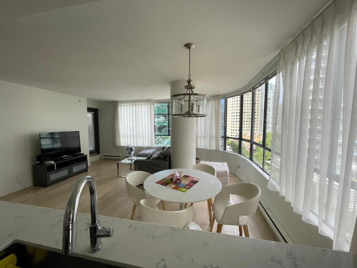 Vacation Downtown Apartment *