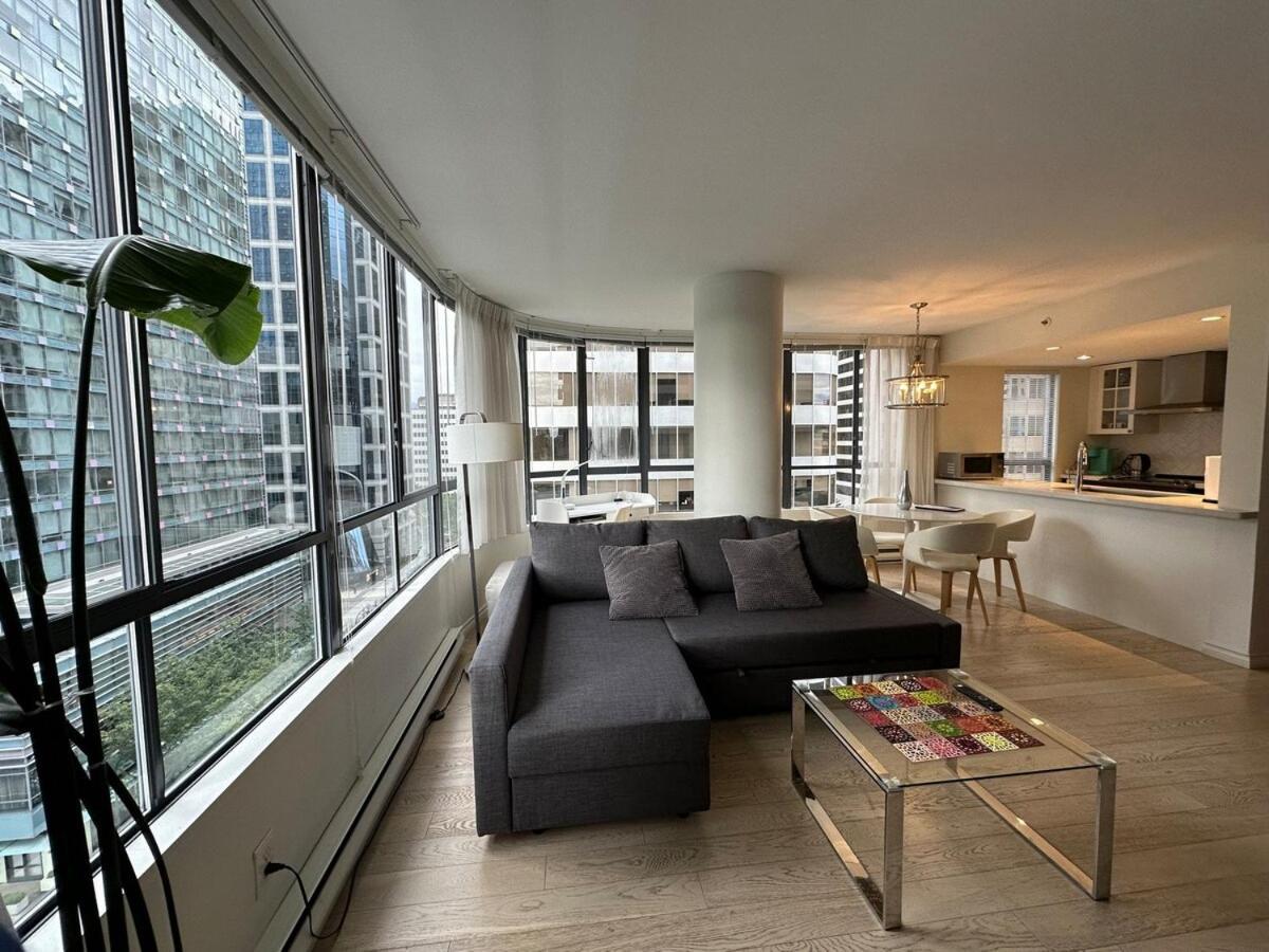 Vacation Downtown Apartment *