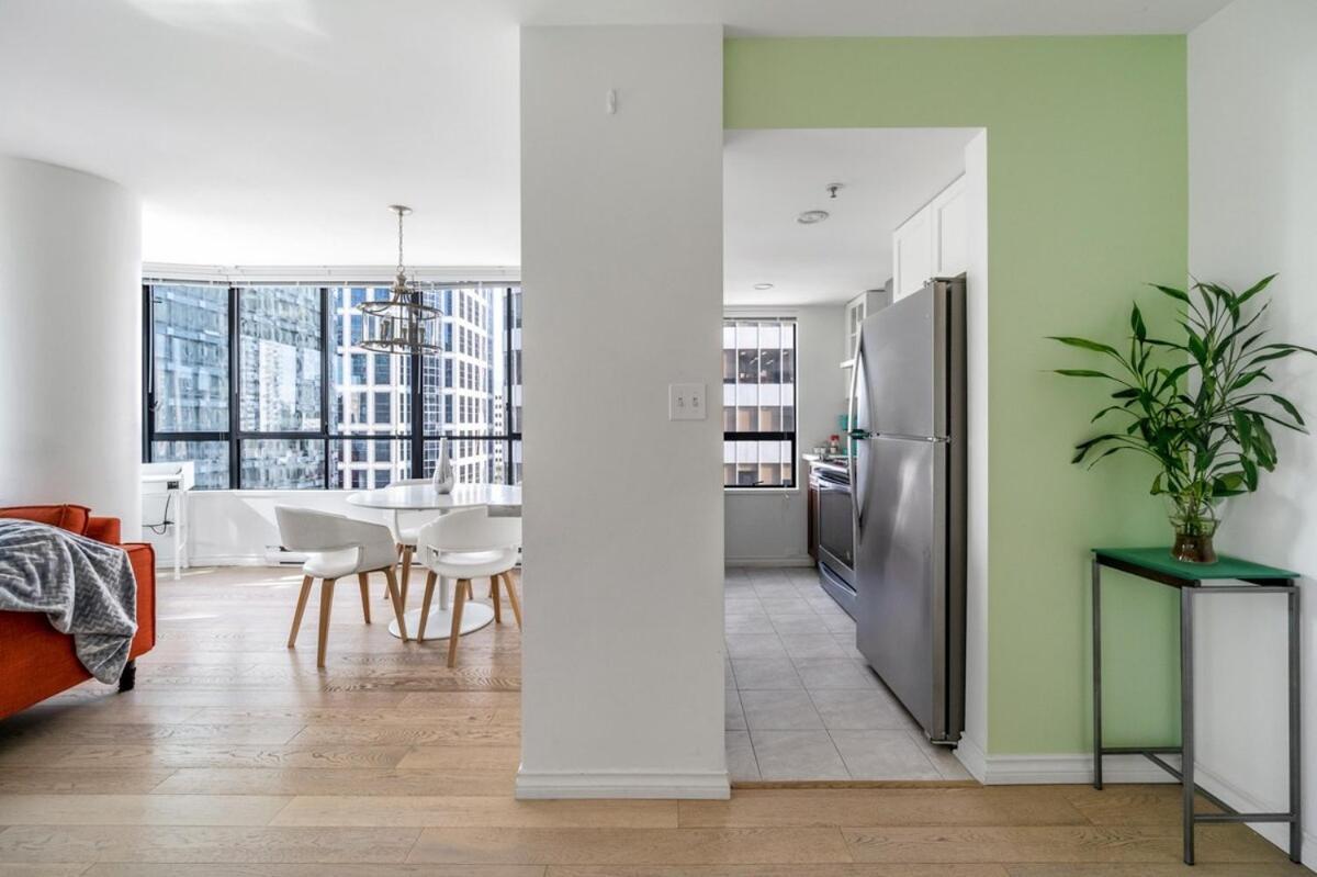 Vacation Downtown Apartment *