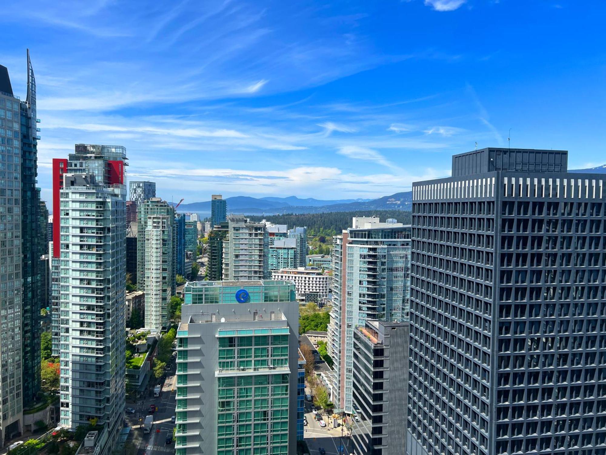 Apartment Live The Coal Harbour Dream Spacious 2-bedroom With Breathtaking Water And Mountain Scenery Vancouver